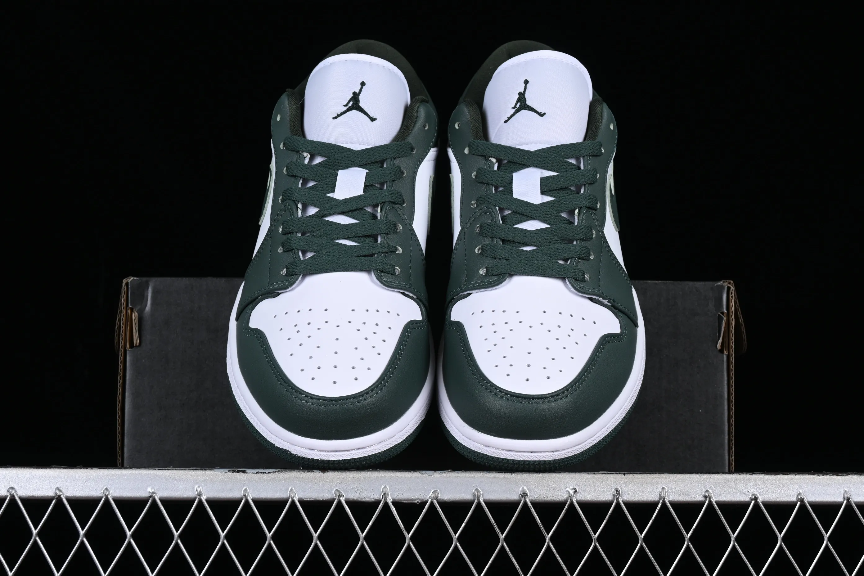 All categories Air Jordan Jordan series basketball shoes Air Jordan 1 Low Z version Air Jordan 1 Low "Olive Green" AJ1 Joe 1 olive green low-top basketball shoes DC0774-113
